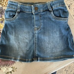 NWOT Carter’s Size 5 Skirt